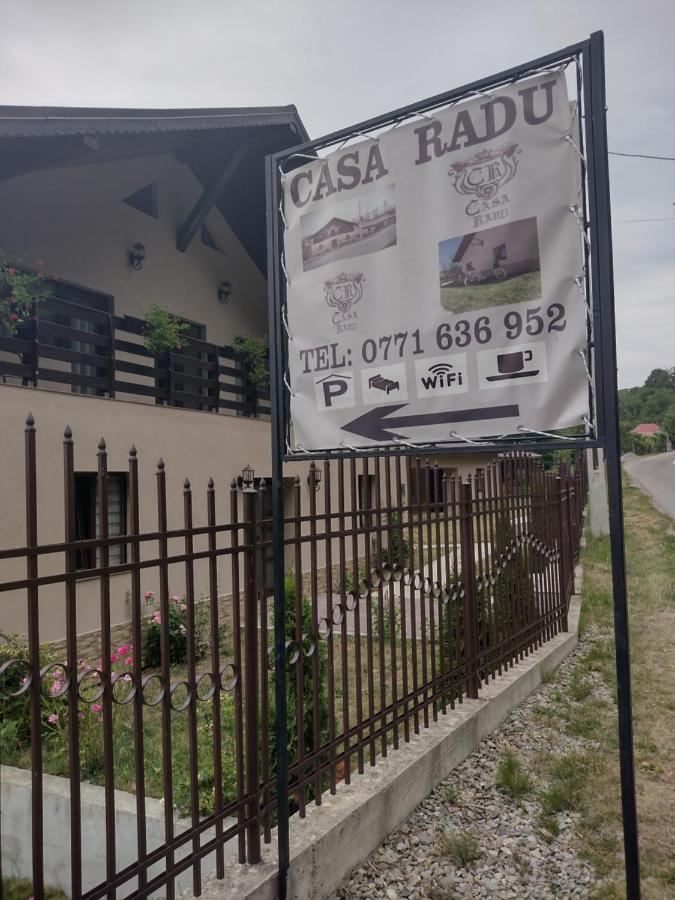 Casa Radu Apartment Novaci-Straini Exterior photo